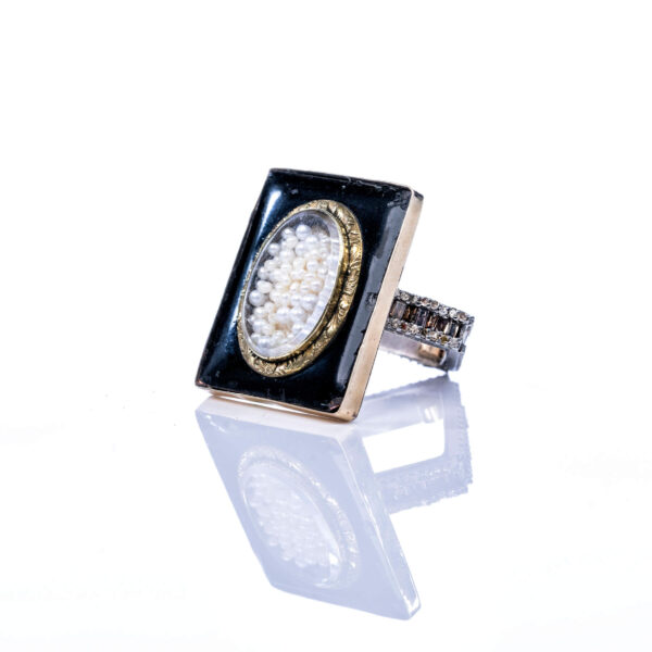 Gold Square Ring with Pearls