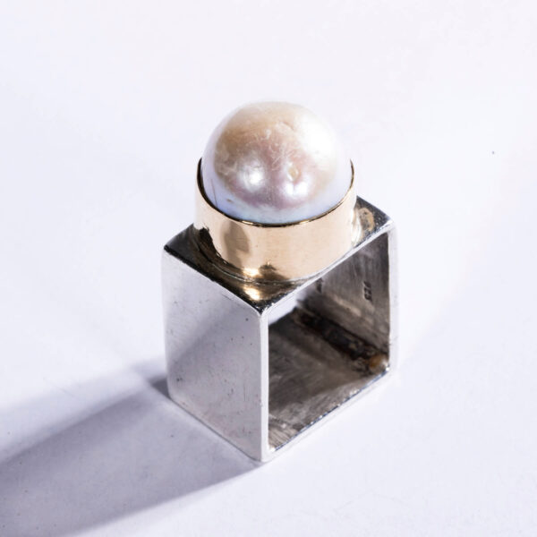 Sterling Silver & Pearl Square Ring